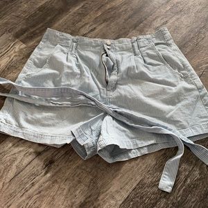 AE paper bag stripped shorts w/ pockets SZ 18
